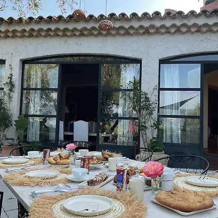 Mas De Provence En Riviera Penzion 4*