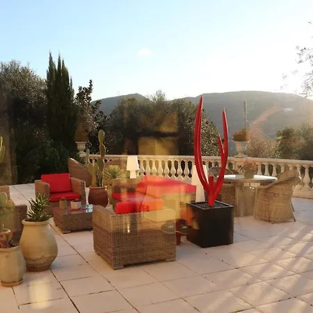 Mas De Provence En Riviera Penzion 4*